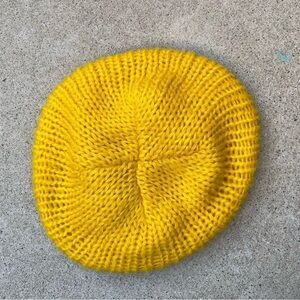 Women's Vintage Aris Beret Beanie Yellow Solid One Size Fashion 70s  NYC Paris